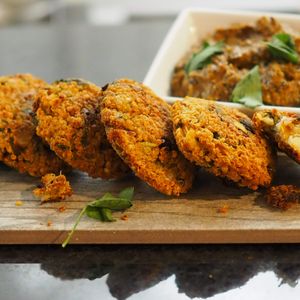 Oven Roasted Crispy Quinoa Cakes with Roasted Red Pepper Dip
Gluten Free, Nut Free, Soy Free at Spoon and Sprout in Houston