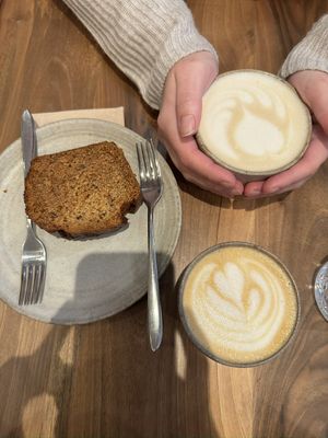 👛 14€ for a latte, a cappuccino and a banana bread. Their menu’s available on their website (fully vegan cafe ☺️)  at Brouillon in Paris