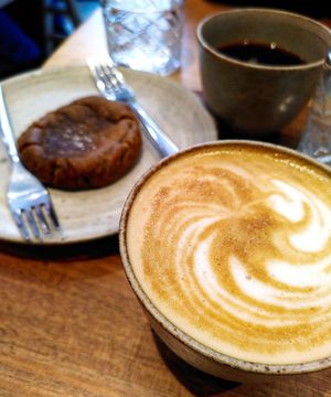 Tahini cookie + Flat white at Brouillon in Paris
