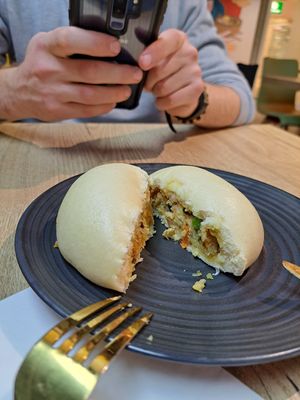 Banh Bao at Vevi Restaurant II in Vienna