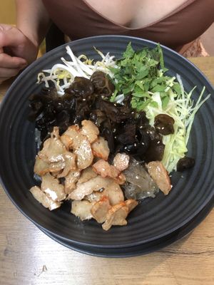 Shrimps bowl  at Vevi Restaurant II in Vienna