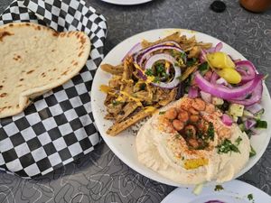 Meddi Bowl "Chicken" 🌱🤤 at BeeWali's Vegan AF in Los Angeles