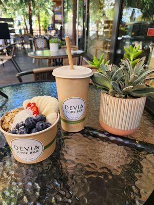 Acaì smoothie bowl and juice at Devia - Upper Buena Vista in Miami