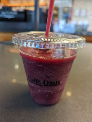 Berry smoothie at SEA - Caffe D'Arte - Concourse A and North Satellite in Seattle