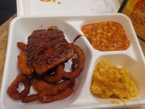 Ribs, mac and cheese, beans and onion rings at Lord of the Fries in Windsor