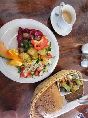 War deutlich mehr als es aussieht 🌱 at Balazzo Brozzi in Nuremberg