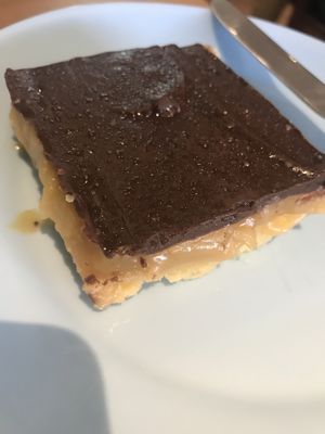 Vegan millionaires shortbread #Veganuary at Willow Tree Cafe No 5 in Sowerby Bridge