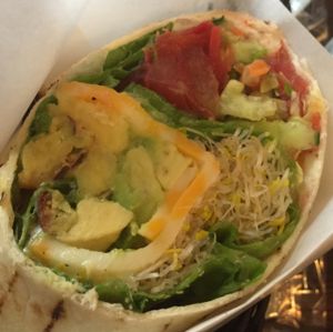 California bombshell wrap at The Earl in Tokyo