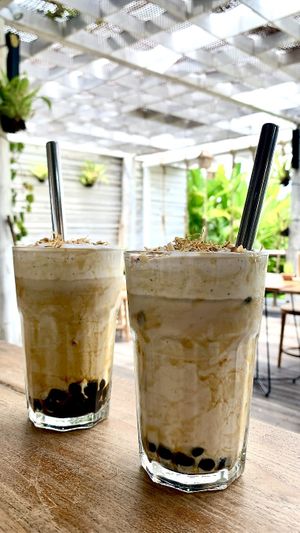Earl Grey Boba  at Burgreens Canggu - Healthy Plant-Based Eatery in Canggu