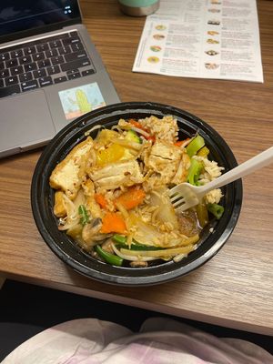 D30 garlic Chilli mixed veggies w/ tofu and brown rice. So delicious!!!   at Thai Basil in Tempe