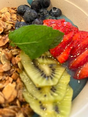 Ocean breeze smoothie bowl. Blue spirulina, banana, mango, HM oat milk.
Topping: fresh cut fruit, House made delicious granola, coconut flakes. at Botanika Cafe in Ridgefield
