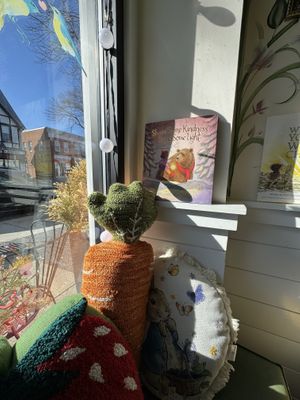 Cozy seating   at Botanika Cafe in Ridgefield