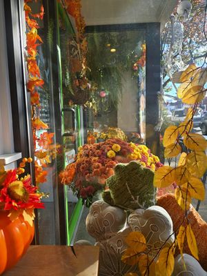  at Botanika Cafe in Ridgefield