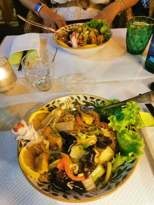 Rice noodles with tofu at L'Elephant Bleu in Antibes