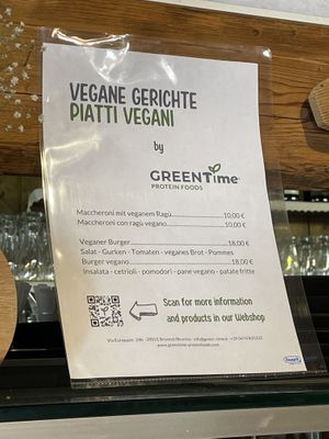 Der Burger war super!  at Lorenzihütte in Valdaora