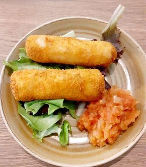 Rolls 3,50€ at Le Petit Veg in Paris