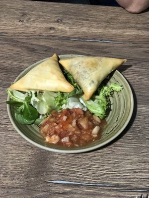 Samossa 4€  at Le Petit Veg in Paris