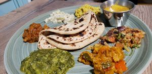 Chapati set at Le Petit Veg in Paris