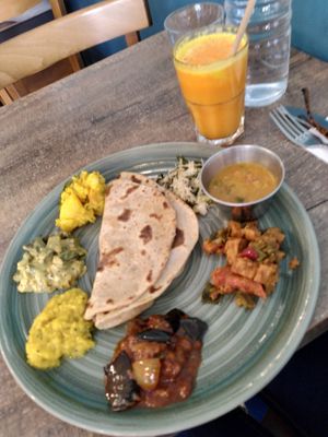 Chapathi set at Le Petit Veg in Paris