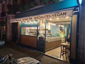  at Le Petit Veg in Paris
