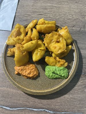 onion pakoras  at Le Petit Veg in Paris