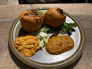 Bonda  at Le Petit Veg in Paris