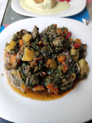 Spinach, mushrooms, carrots, potatoes at Dream House in Sofia