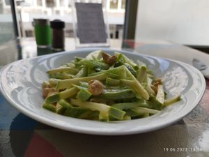 My favourite salad 🥗 Cucumber and zucchini with cashew nuts and souce at Dream House in Sofia
