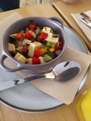 Salada de "polvo" at A Minha Avó in Lisbon