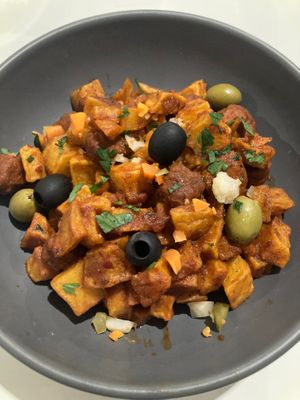 “Carne” de Porco à Alentejana   at A Minha Avó in Lisbon