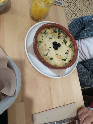 "Bacalhau" com natas at A Minha Avó in Lisbon