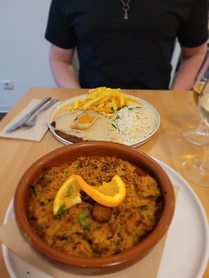 Bitoque & Arroz sem Pate at A Minha Avó in Lisbon
