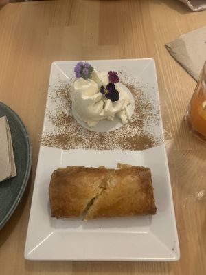 Pastel de nata da avó  #Veganuary at A Minha Avó in Lisbon