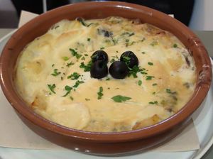 "Bacalhau" com natas at A Minha Avó in Lisbon