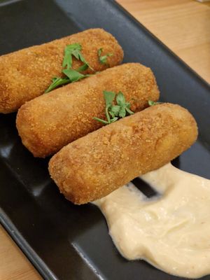 Croquetes de carne at A Minha Avó in Lisbon
