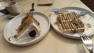 Bolo de Oreo e bolo de bolacha at A Minha Avó in Lisbon
