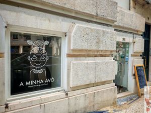 Facade at A Minha Avó in Lisbon