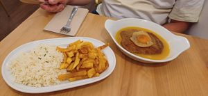 Bitoque com ovo at A Minha Avó in Lisbon