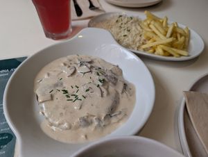 Seitan with mushroom sauce at A Minha Avó in Lisbon