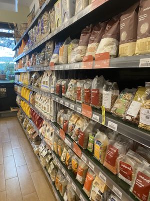 Pastas, dried legumes and rice/ paste, legumi secchi e risi  at Il Germoglio in Bari