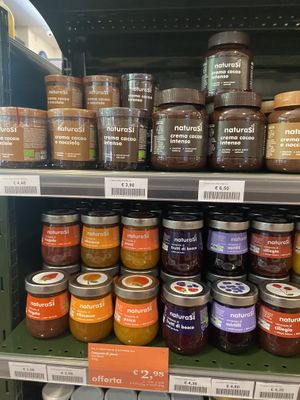 More jams and spreads   at Il Germoglio in Bari