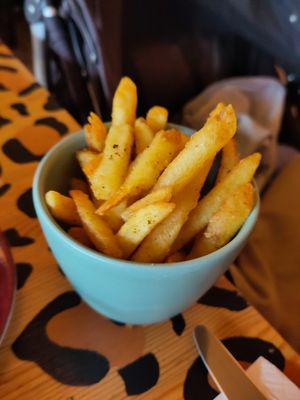 Chips at Lounges - Volpo Lounge in Leicester