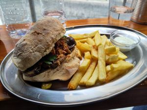  at Green Revolution - Maybe closed in Lisbon