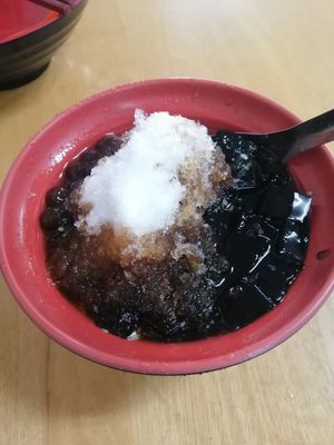 Shaved ice beancurd at Mei Huan Vegetarian - 美姮素食 in New Taipei City