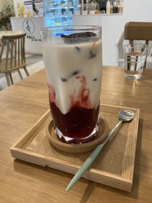   at Fall in the Pool in Daejeon