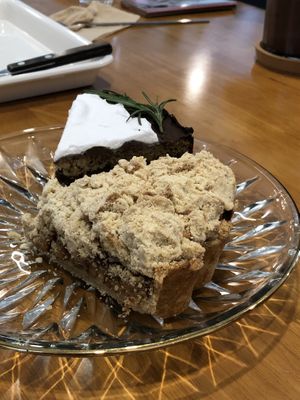 Cakes at Fall in the Pool in Daejeon