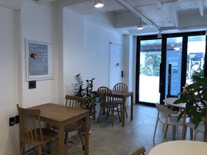 Interior  at Fall in the Pool in Daejeon