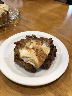 Cookie at Fall in the Pool in Daejeon