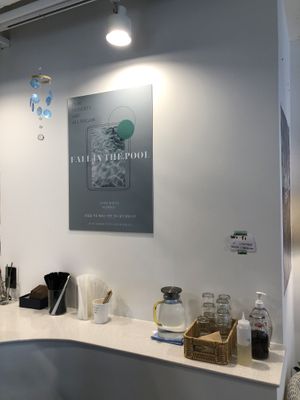 Interior  at Fall in the Pool in Daejeon