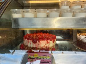 Labelled vegan cheesecake at Arrow Pub + The Honey Pot in Koh Phangan